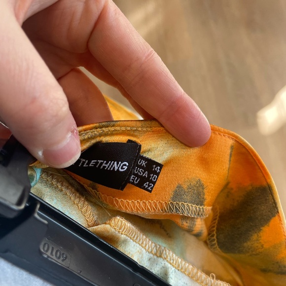 Pretty Little Things Orange Tie Dye Ruched Side Midi Skirt and Corset 2 piece - Picture 6 of 6